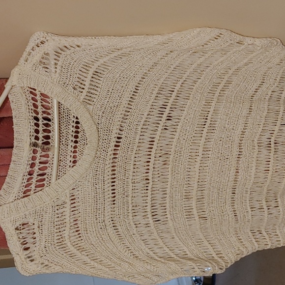 Sweater/Bathing suit cover - Picture 2 of 2